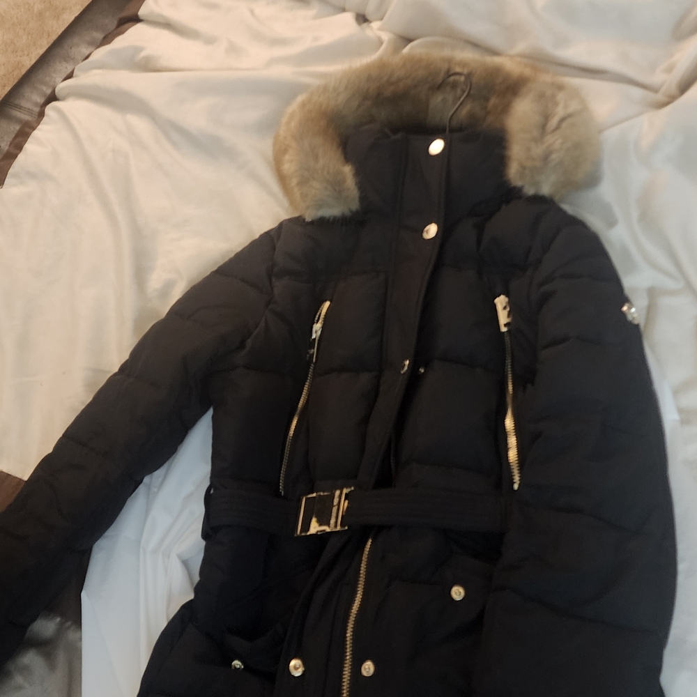 MICHAEL Michael Kors Black Puffer Jacket with Fur Collar